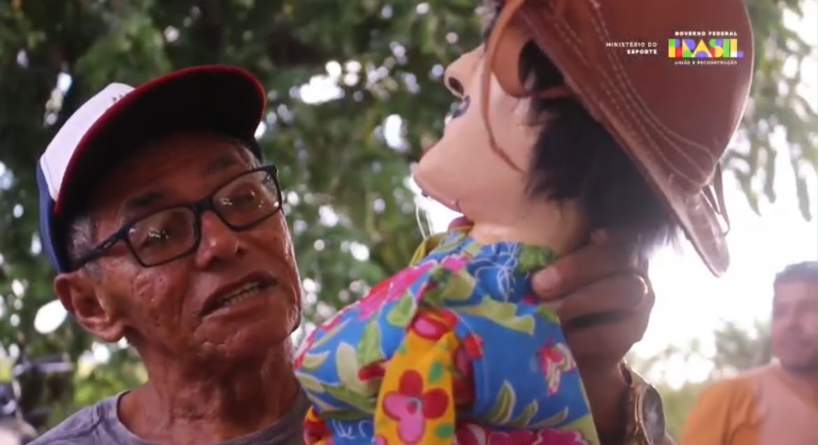 Apresentação de mamulengo no festival